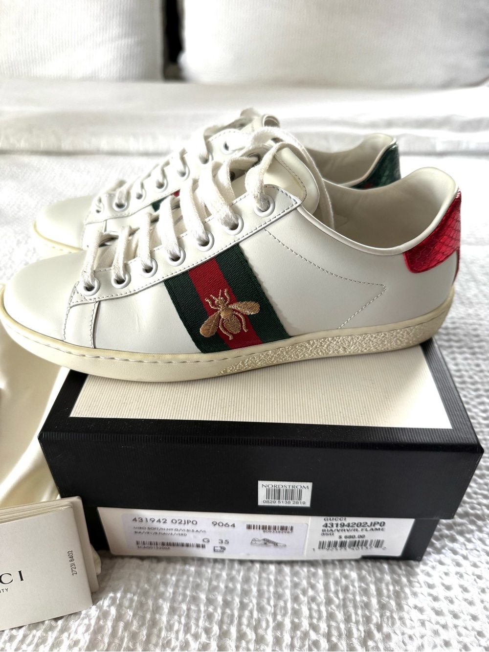 Authentic Gucci White Sneakers with Box Dust Bags and Cards - Picture 2 of 8